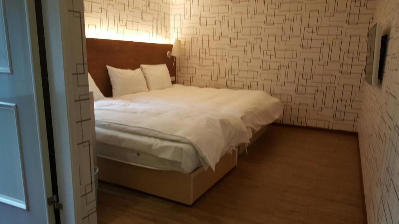 Honey Prince Taipeh Exterior foto
