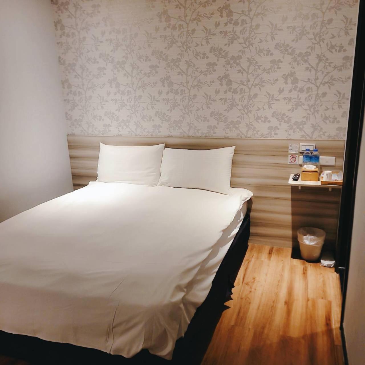 Honey Prince Taipeh Exterior foto